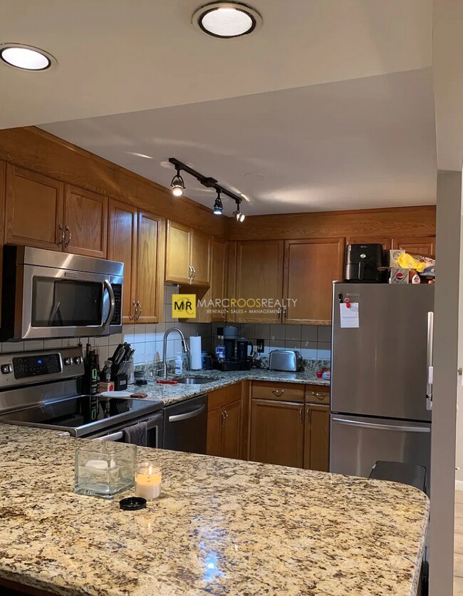 Photo - 120 Commercial St Condo Unit 1-3