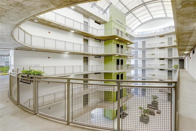 Photo - 455 NE 25th St Unit 902