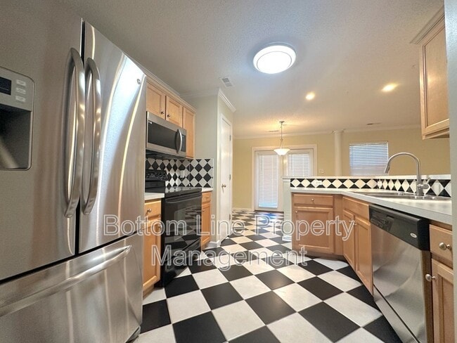 Photo - 131 Camforth Dr