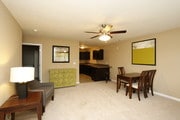 1BR, 1BA - 760SF - Living Room