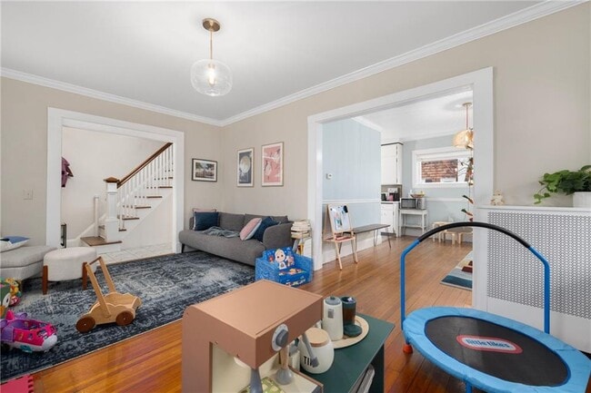 Photo - 422 Wayland Ave