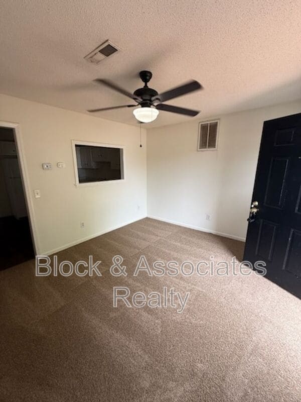 Photo - 120 W Presnell St Unit Apt C