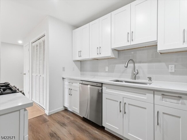 Photo - 65 Fairview St Unidad 3D