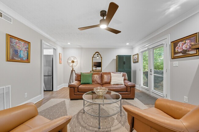 Photo - 4541 Coopers Creek Pl SE