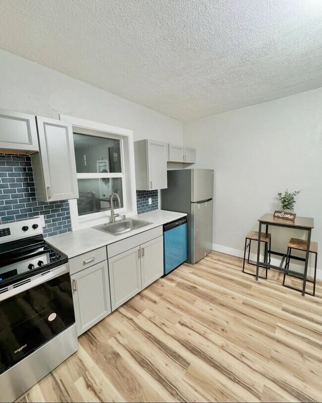 Photo - 719 W Colorado Ave Unit 3