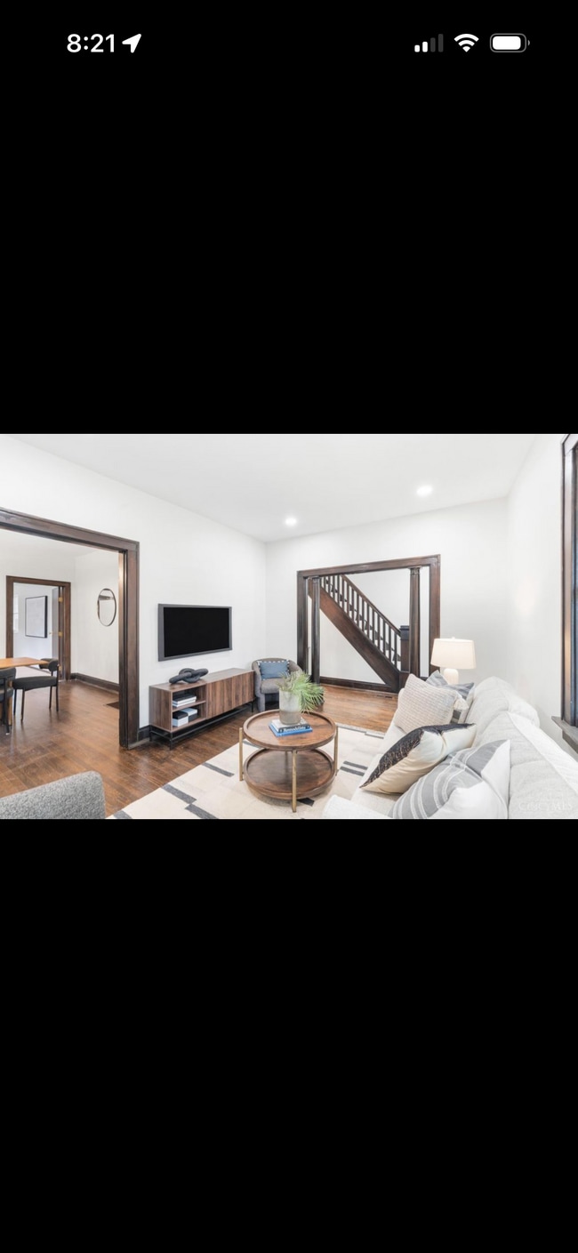 Photo - 6390 Meis Ave