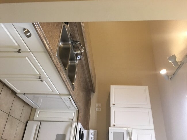 Photo - 976 Scenic Oak Ln