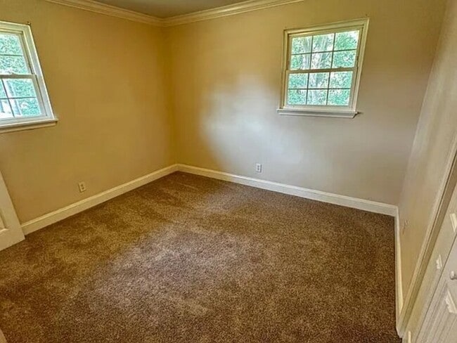 Building Photo - 111 Lehigh Ave Rental