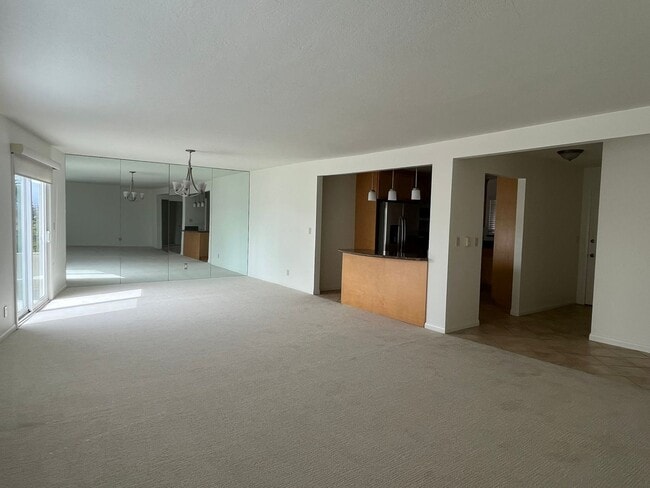 Photo - FANTASTIC CONDO IN THE HEART OF BELMONT SH...