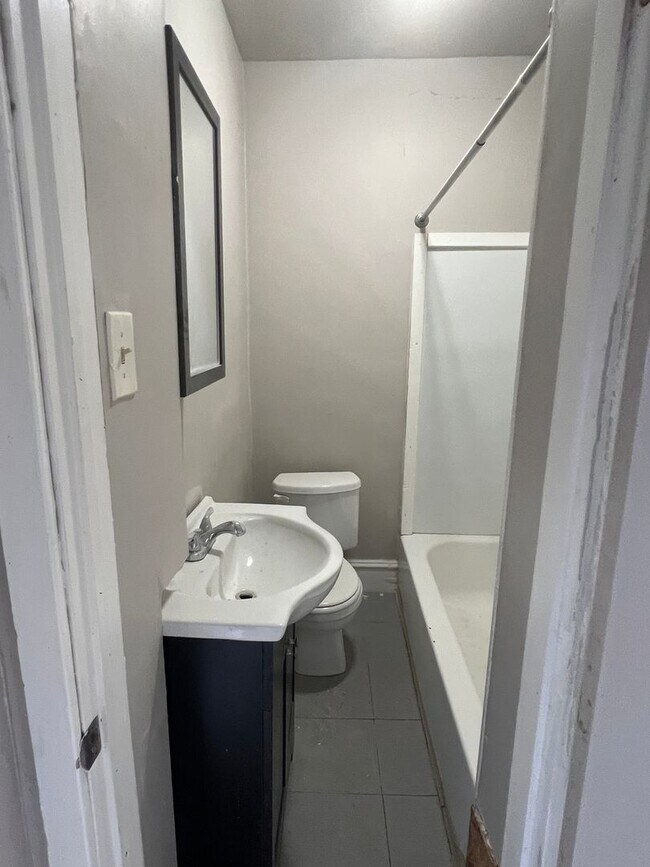 Photo - 519 E 9th St Unidad 5F