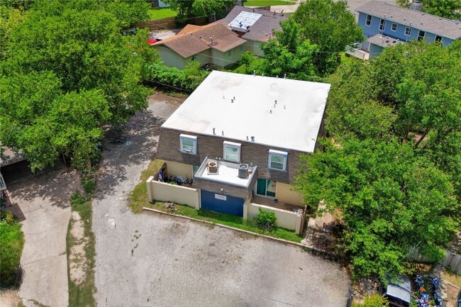 Photo - 5002 Blue Spruce Cir Unit C