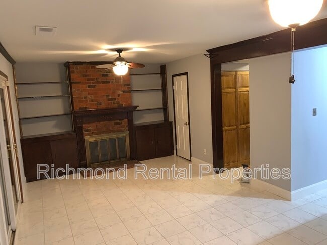 Photo - 4 Skipwith Green Cir
