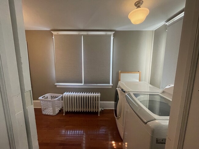 Photo - 4453 York Ave S