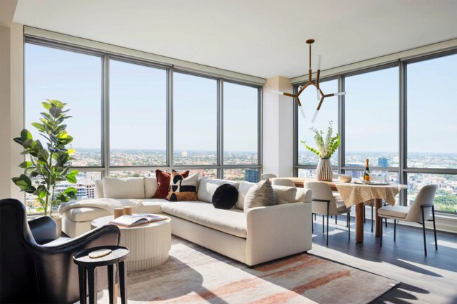 Photo - 122 N Green St