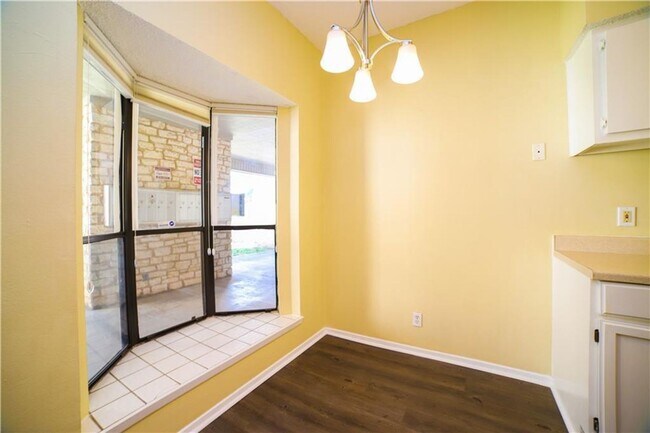 Photo - 2604 Salado St
