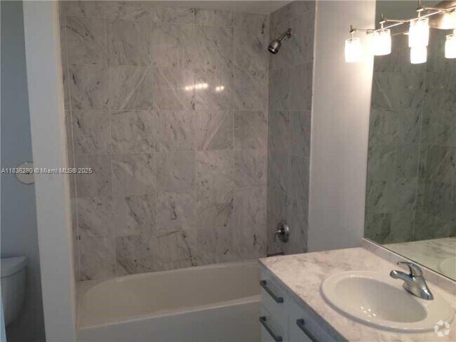 Building Photo - 244 Biscayne Blvd Unit 249 Rental