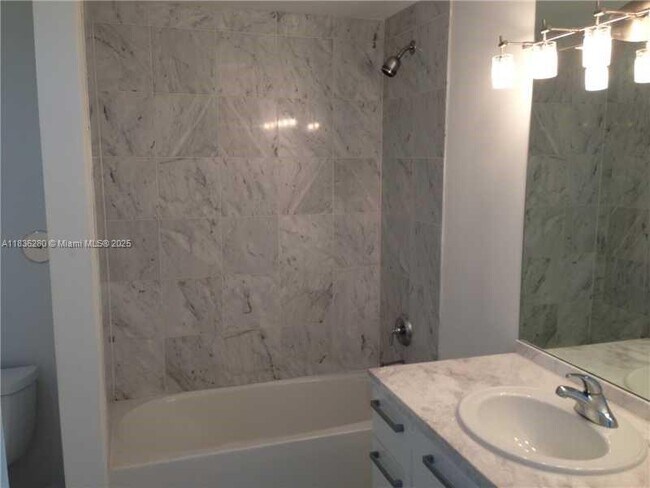 Photo - 244 Biscayne Blvd Condo Unit 249