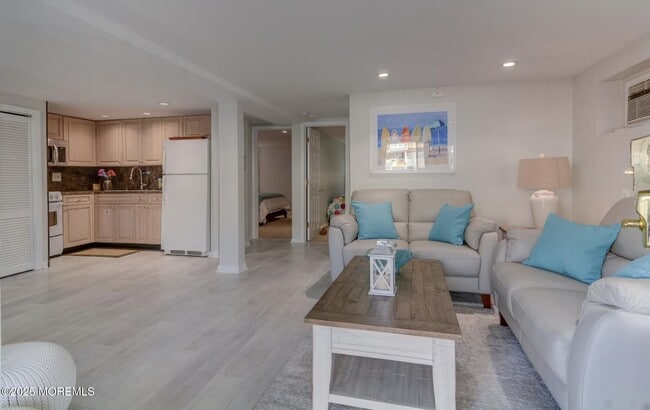 Photo - 10 Seaview Ave