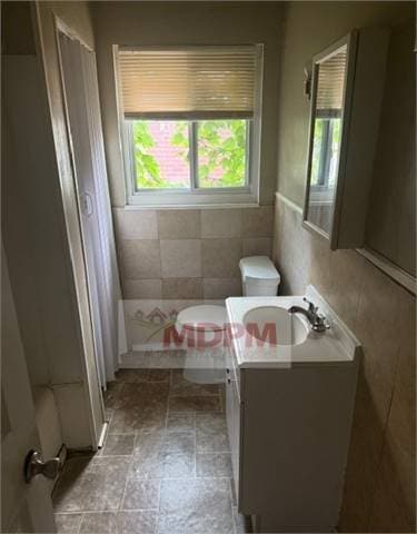 Photo - 17515 Northlawn St Unit Lower Flat