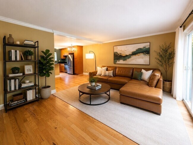 7 Nancy Rd Unit 7