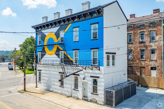 Building Photo - 2900 Colerain Ave Rental
