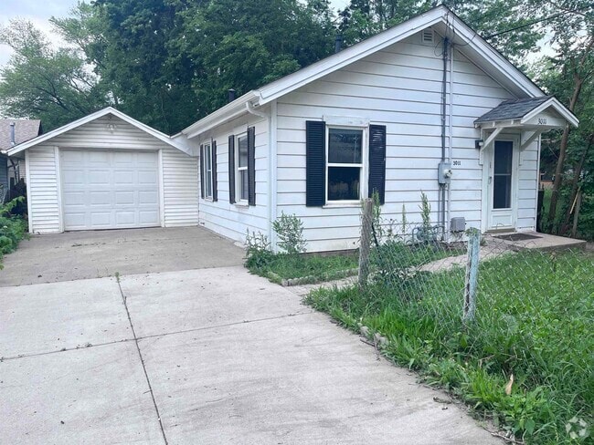 Building Photo - 3011 Saner Ave Rental