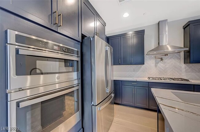 Photo - 31 Castleton Tower Ct