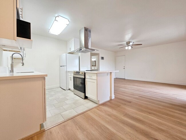 Parklane Apartments