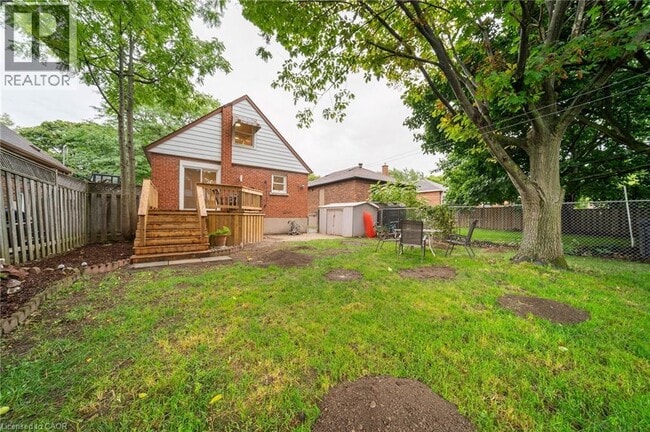 Photo - 172 E 34th St