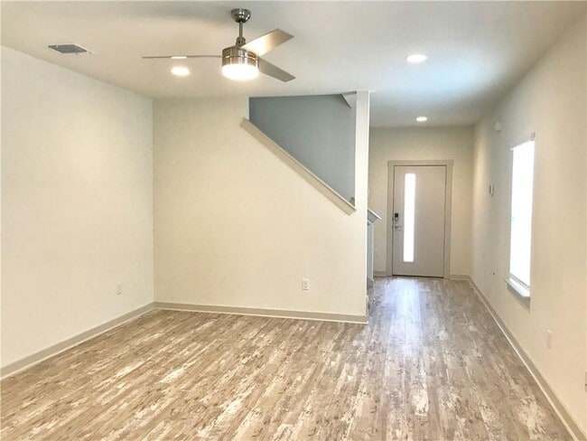 Photo - 10408 Fulton Ave