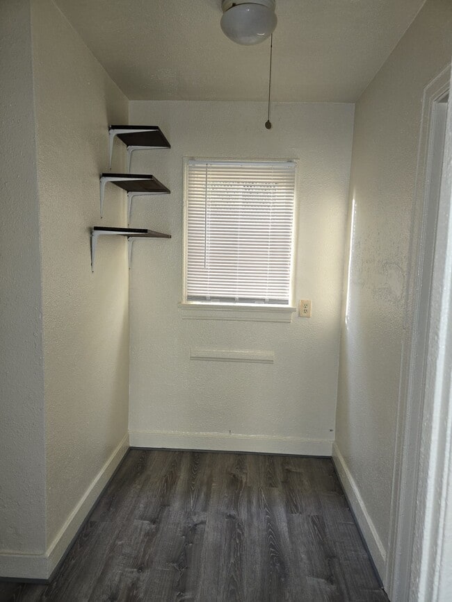 Photo - 2808 1/2 Hillcrest Dr