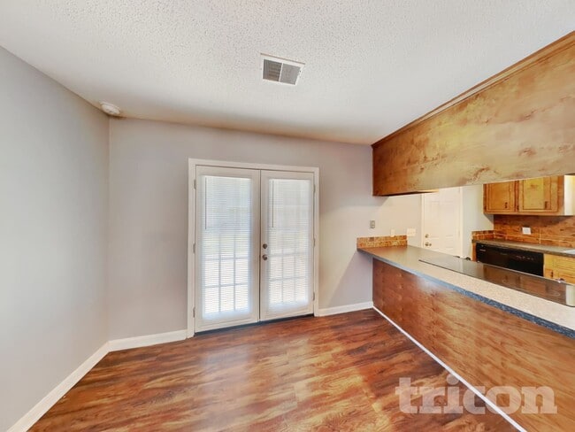 Photo - 21 Winslow Ct