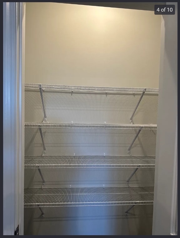 Photo - 874 McKenzie Pk Ter