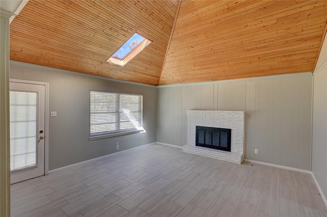 Photo - 3843 Holliday Rd