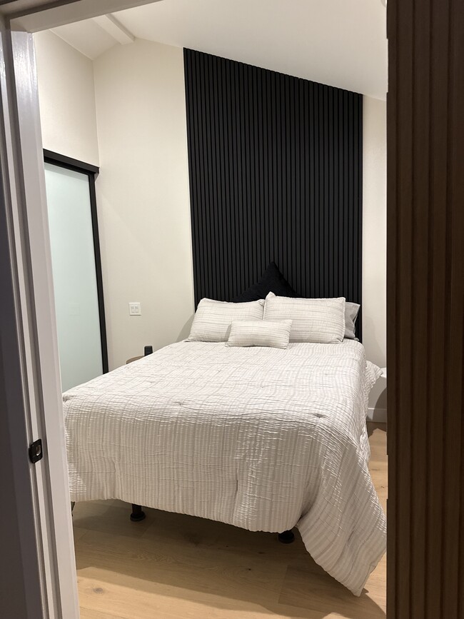 Photo - 26552-26552 Royale Dr