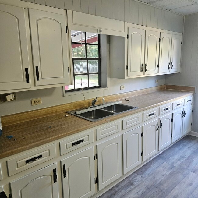 525 N Mt Pleasant Ave House House Rental in Monroeville, AL