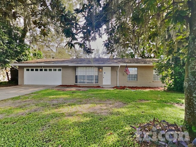 Photo - 311 E Windhorst Rd