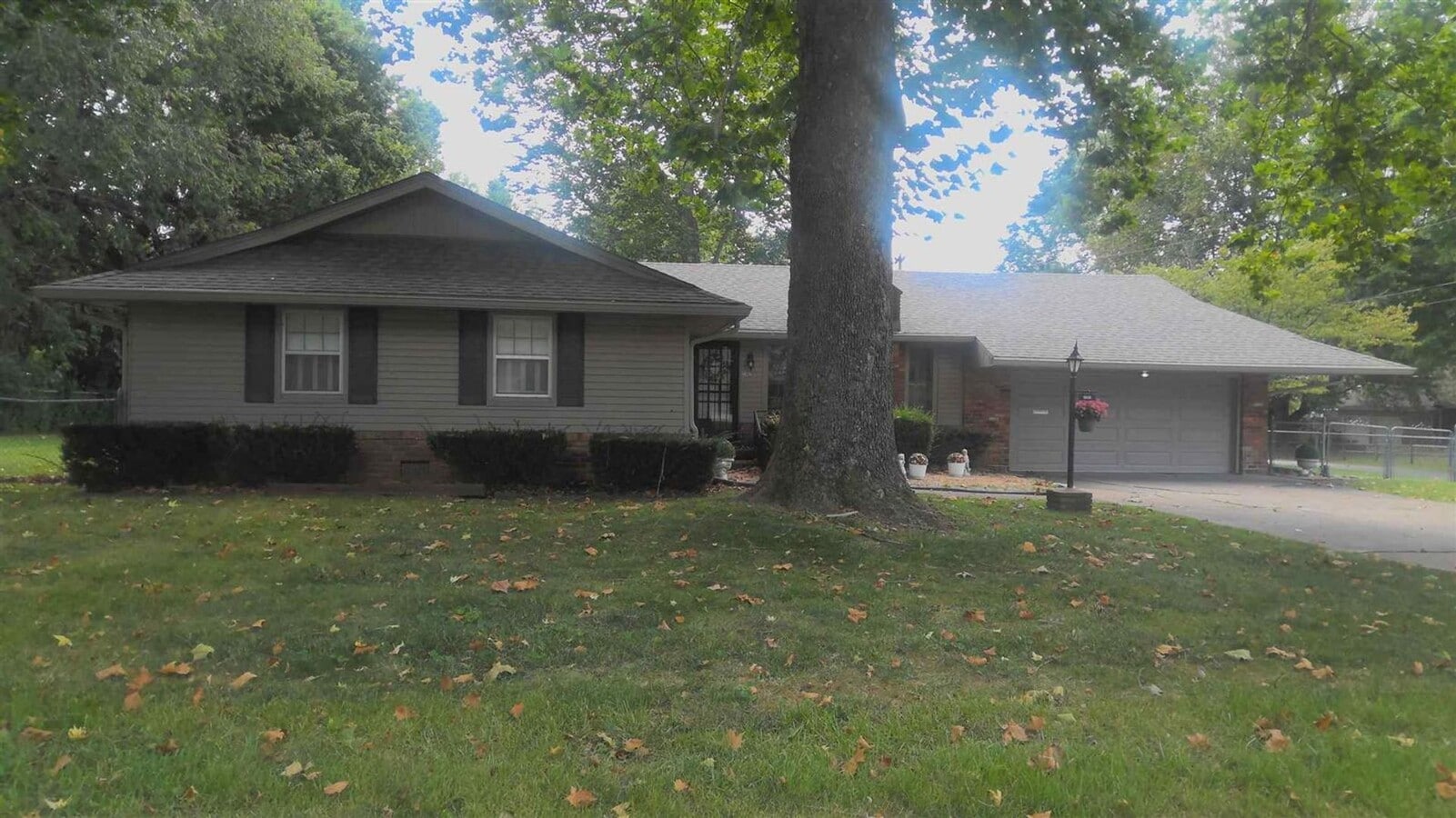 Charming Brentwood Home in Southeast Sprin... - Charming Brentwood Home in Southeast Sprin...