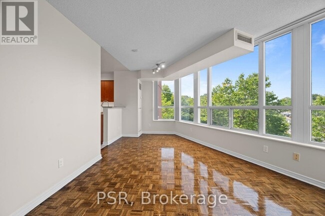 Photo - 515 Rosewell Ave Unit 309