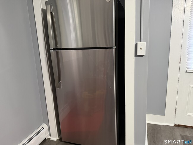 Photo - 106 Rockwell St Unit 1