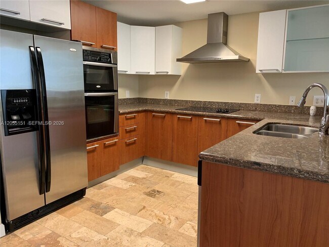 Photo - 170 SE 14th St Unit 1402