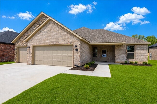 Photo - 2104 Dagan St