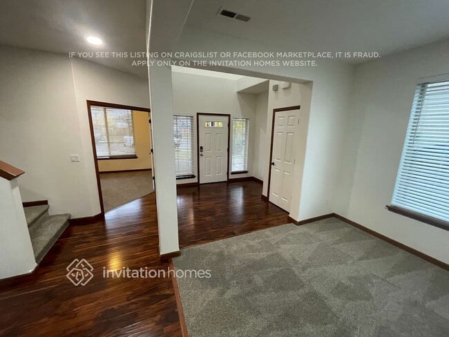 Photo - 109 Ames St NE