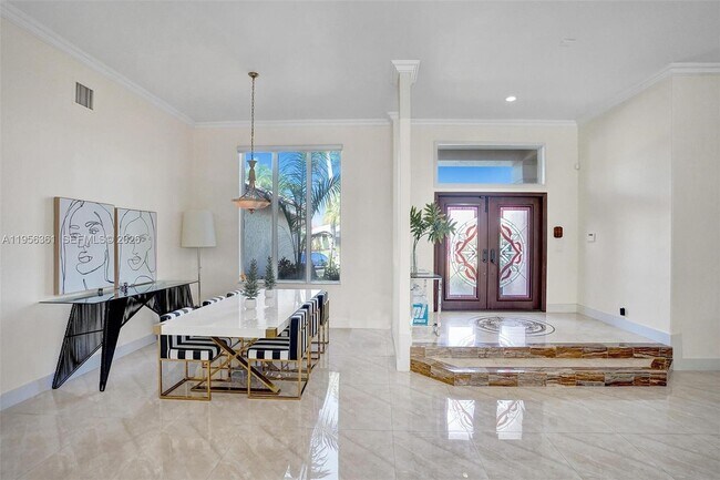 Photo - 306 Egret Ln