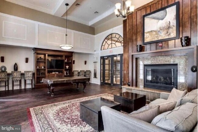 Photo - 2465 Army Navy Dr Unit 1-405