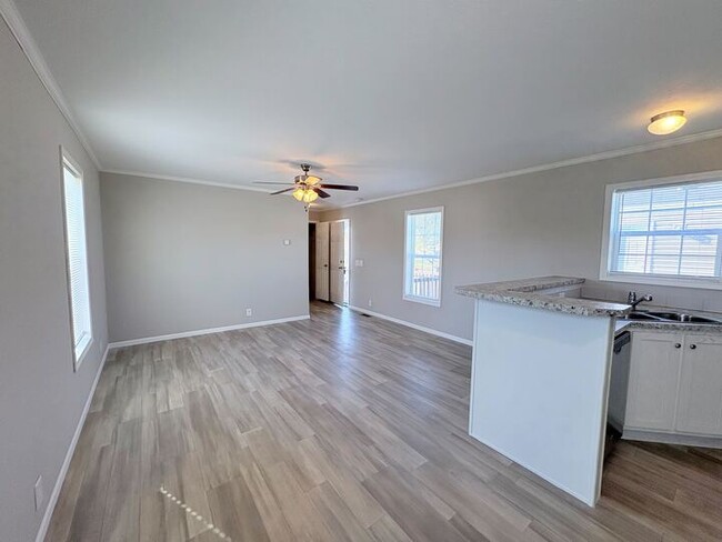 Photo - 10610 State Rte 762