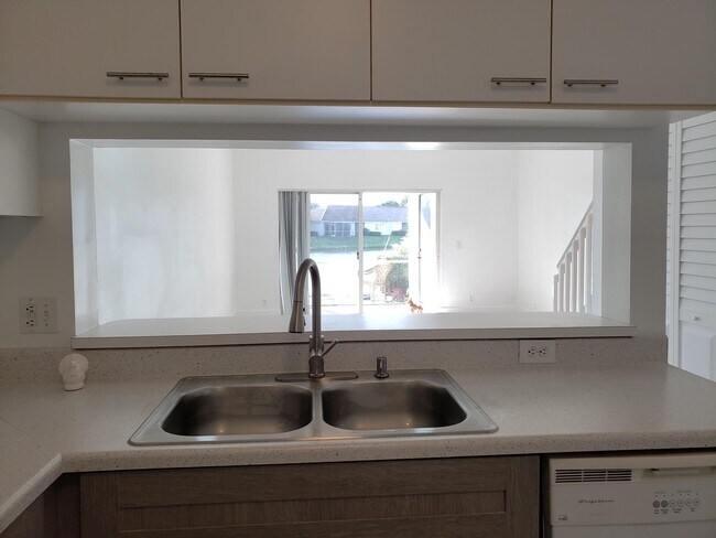Photo - 4963 SW 31st Terrace