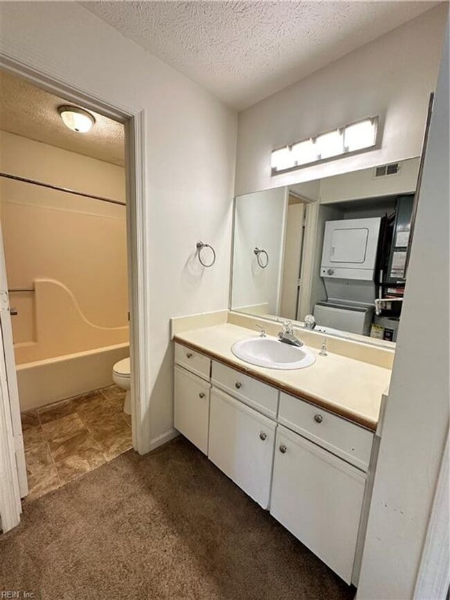 Photo - Hampton Club