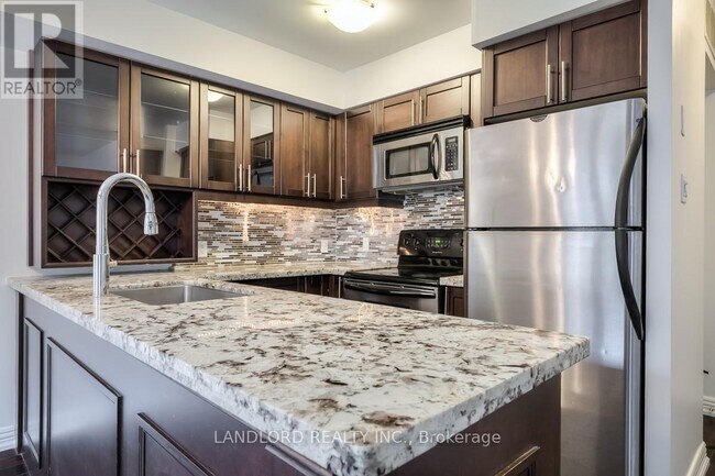 Photo - 21 Pirandello St