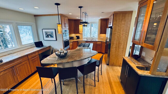 Photo - 302 Roaring Fork Dr